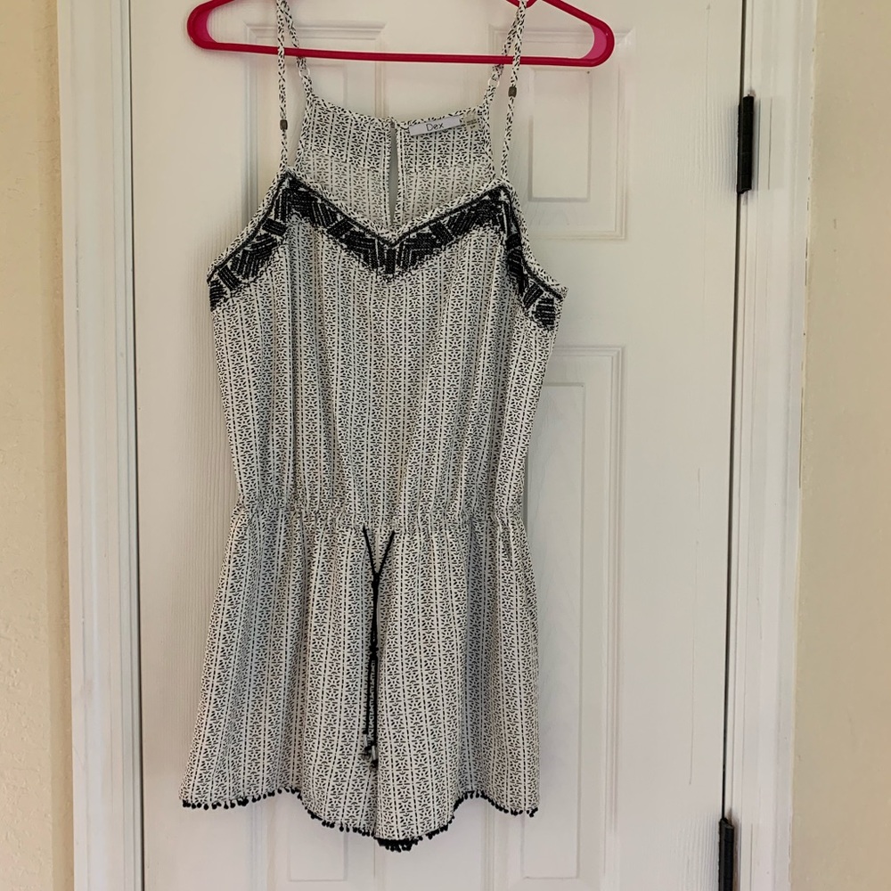 3/$20 DEX White & Navy Romper